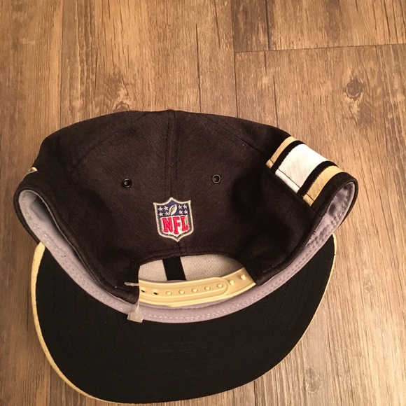 Hat - Picture 3 of 4